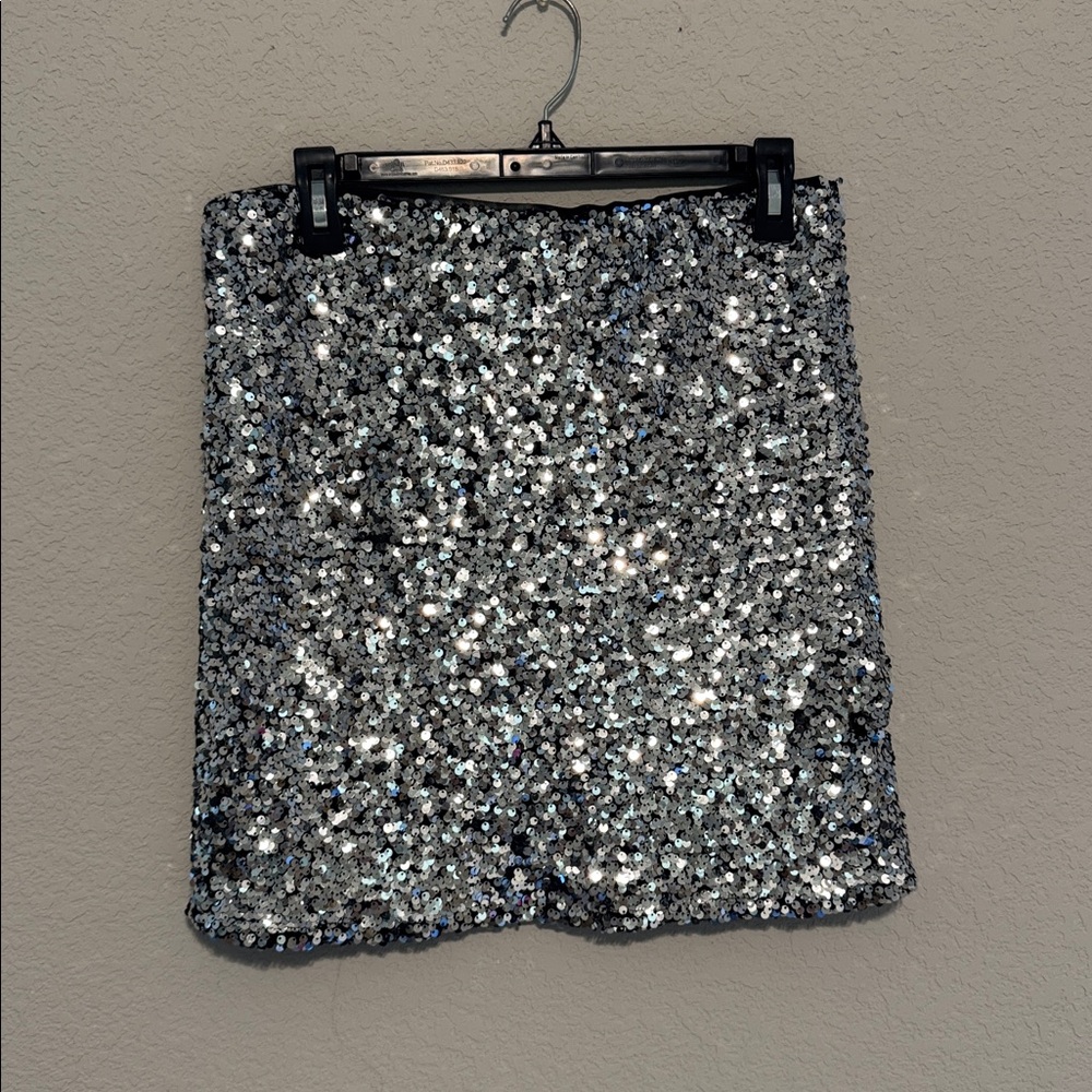 DKNY JEANS Silver Sequin Mini Skirt